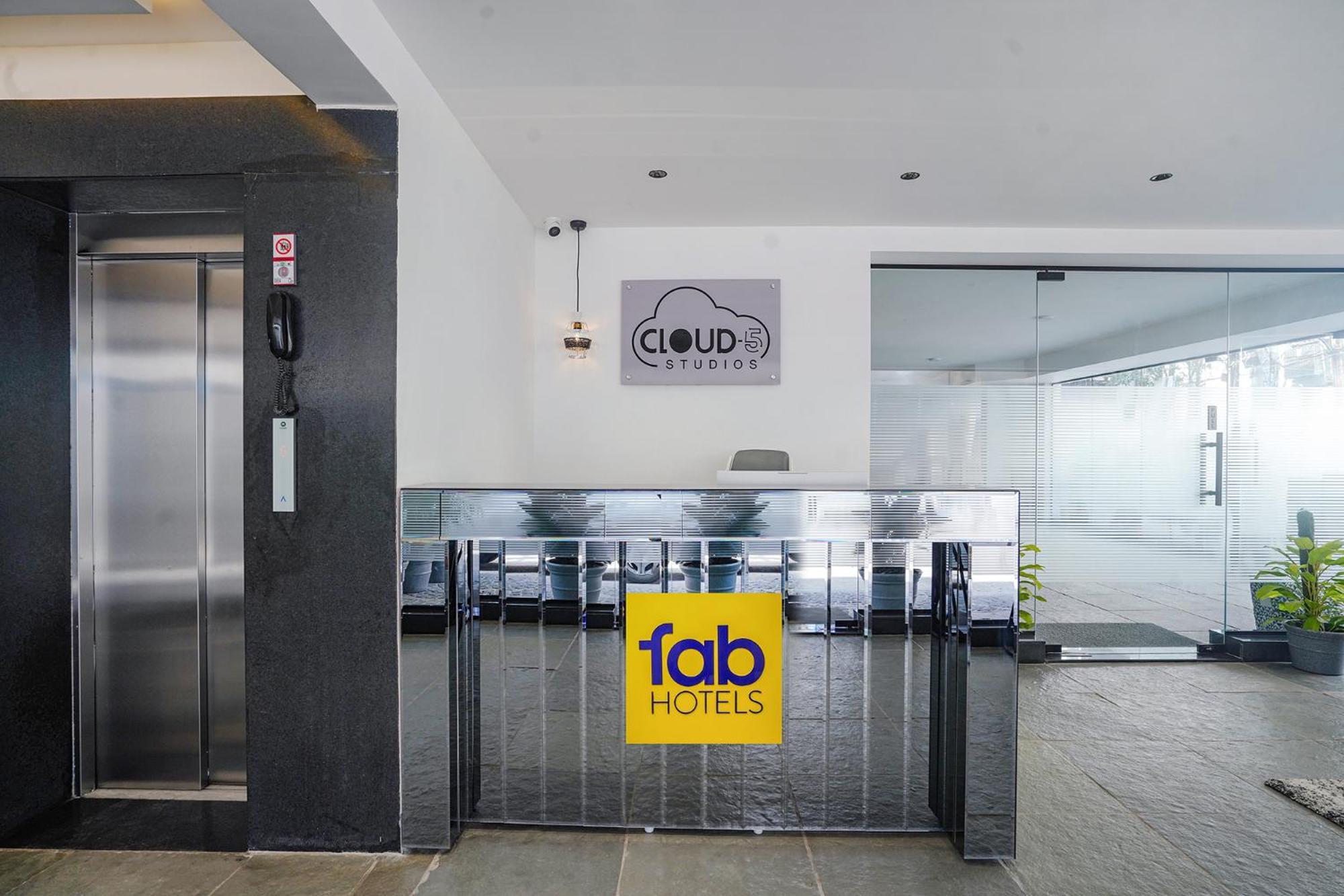 Fabhotel Prime Cloud 5 Studios Hyderabad Exterior photo