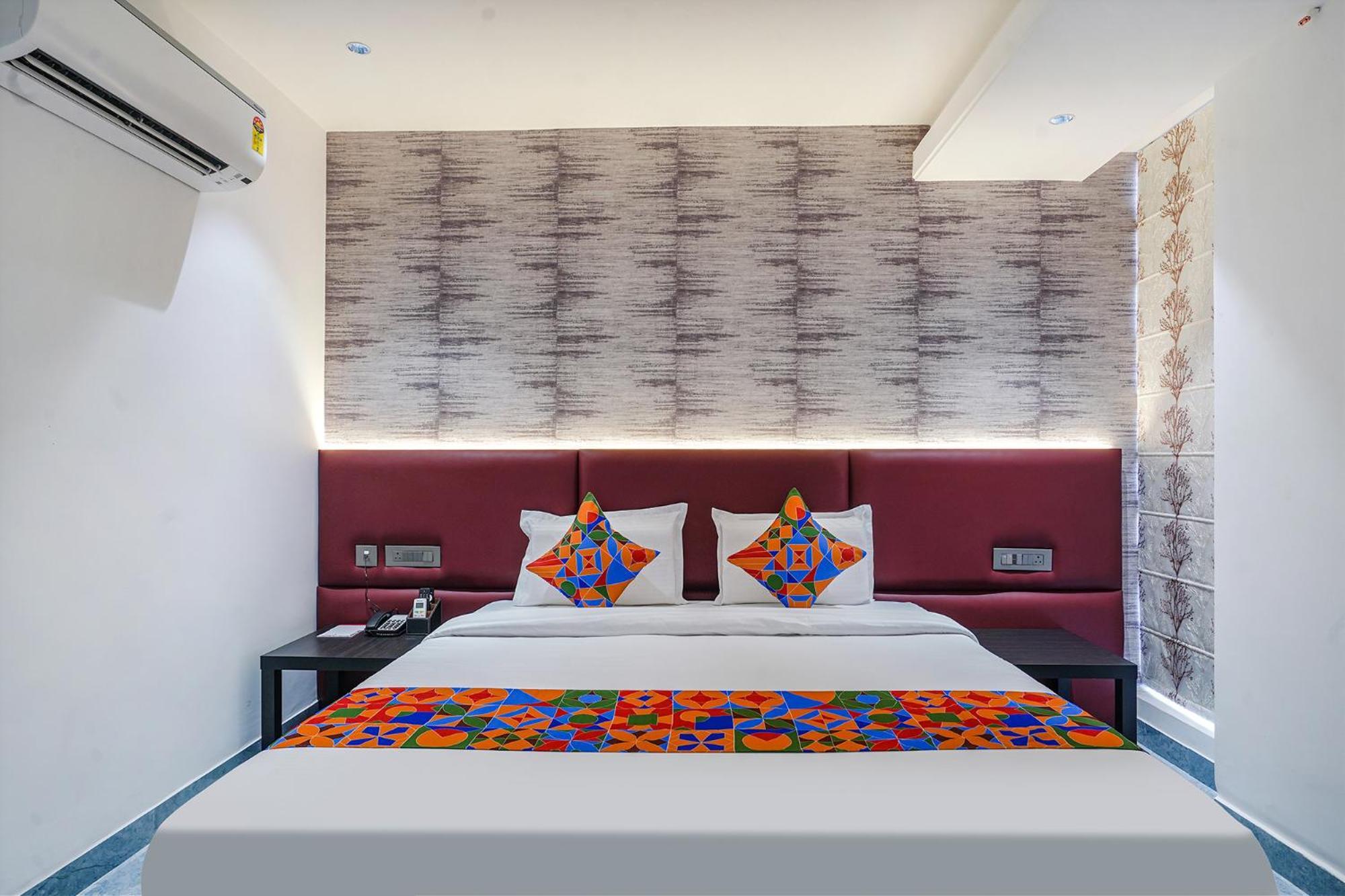 Fabhotel Prime Cloud 5 Studios Hyderabad Exterior photo