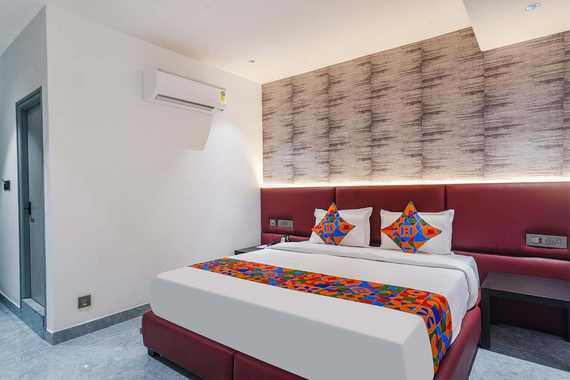 Fabhotel Prime Cloud 5 Studios Hyderabad Exterior photo